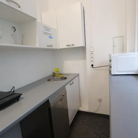 Fantastic Waw - J7 D * وارسو