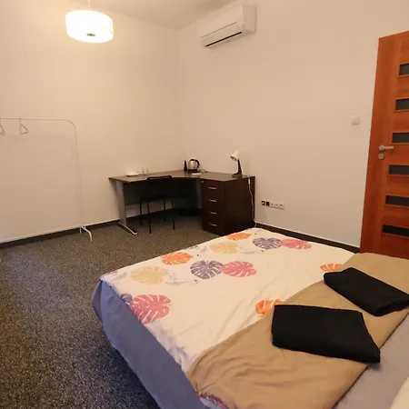 Fantastic Waw - J7 D * Warschau